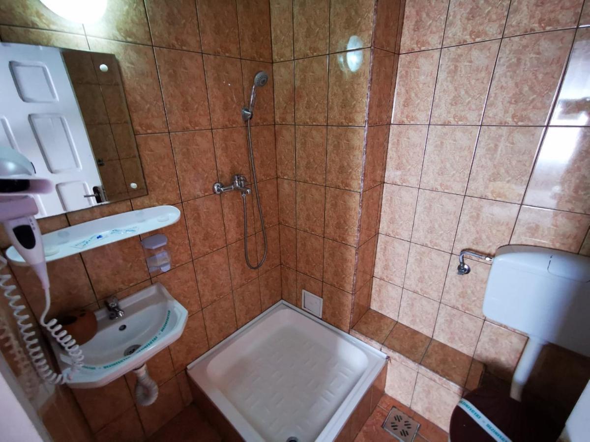 Vila Karla Ефоріє-Норд Екстер'єр фото